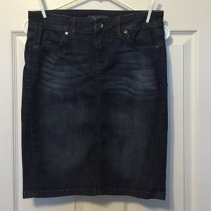Dark wash Level 99 denim skirt