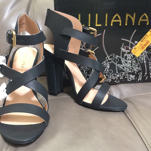 NWB Liliana black sandal heels 7.5