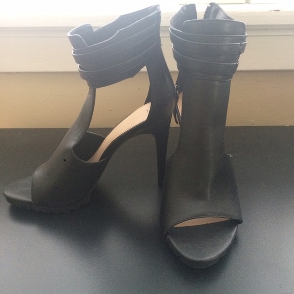 Black Zara Heels