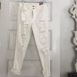 NWT American eagle ripped white jeans sz 2