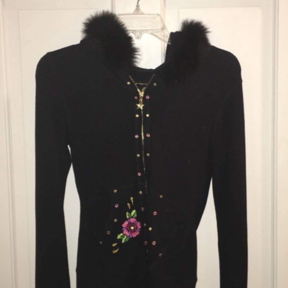 Thermal embroidered jacket with removable fur