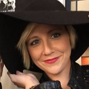 Meet your Posher, Carla