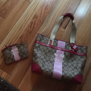 Coach purse with matching coach wristlet.