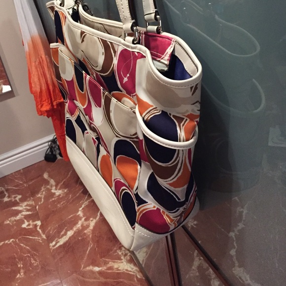 Coach tote - Picture 3 of 7