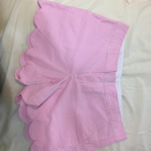 Lilly Pulitzer scallop shorts