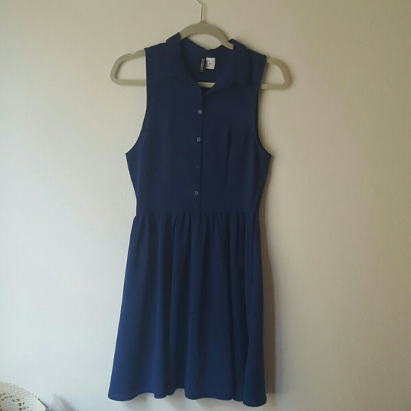 Divided navy blue collared dress