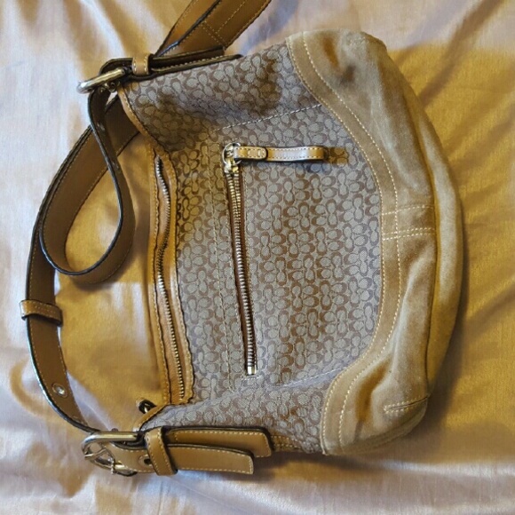 Authentic Coach Purse SIGNATURE F10945 - Picture 1 of 4