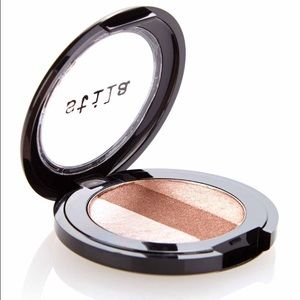 NEW stila eye shadow