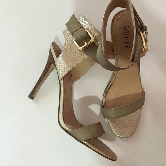 GUESS nude peep toe heels