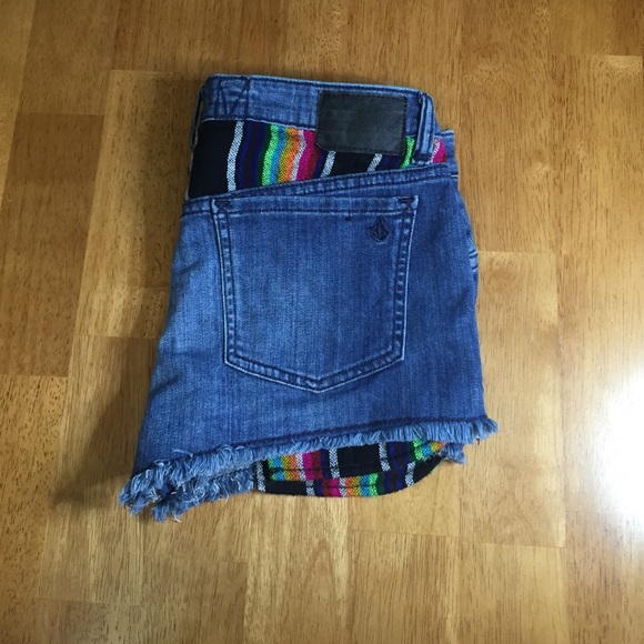 Volcom shorts with beach blanket detail