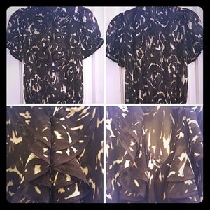 Black and cream pattern sheer short sleeve top