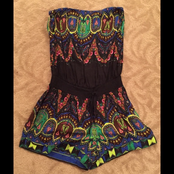Multicolor Romper - Picture 2 of 4