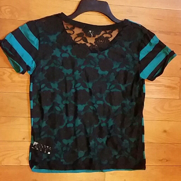 Top - Picture 2 of 2