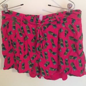 SUPER CUTE 🍍 Pineapple Shorts
