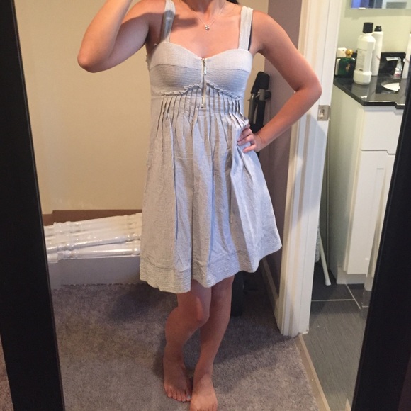 🎉Jessica Simpson striped zip front dress