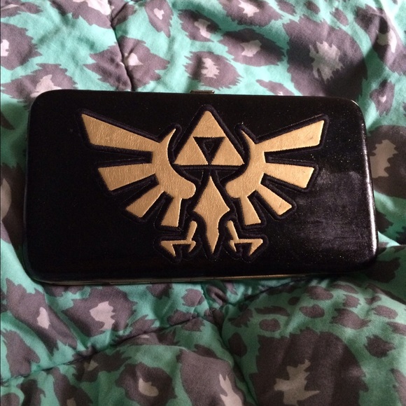 Zelda emblemed wallet🗡❤️