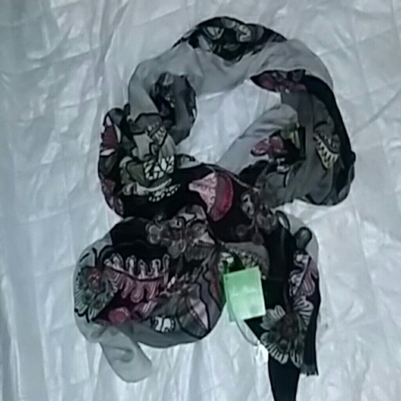 New Vera Bradley Scaef