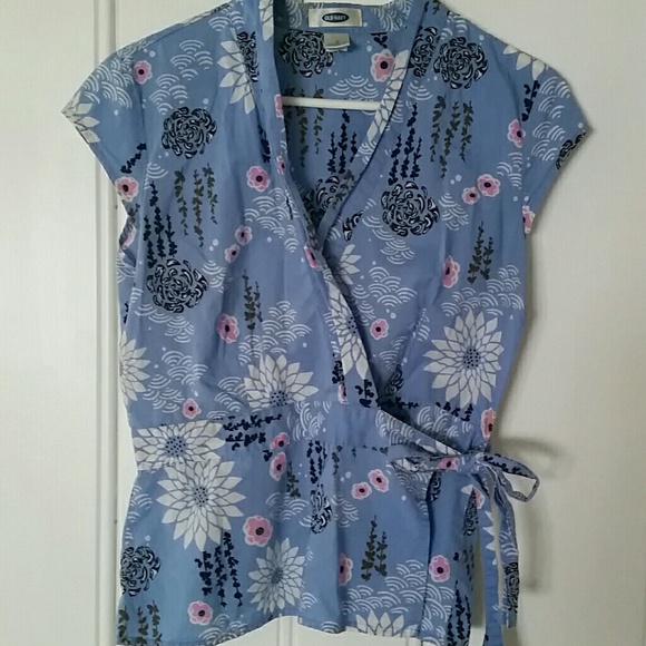 Flowered wrap shirt