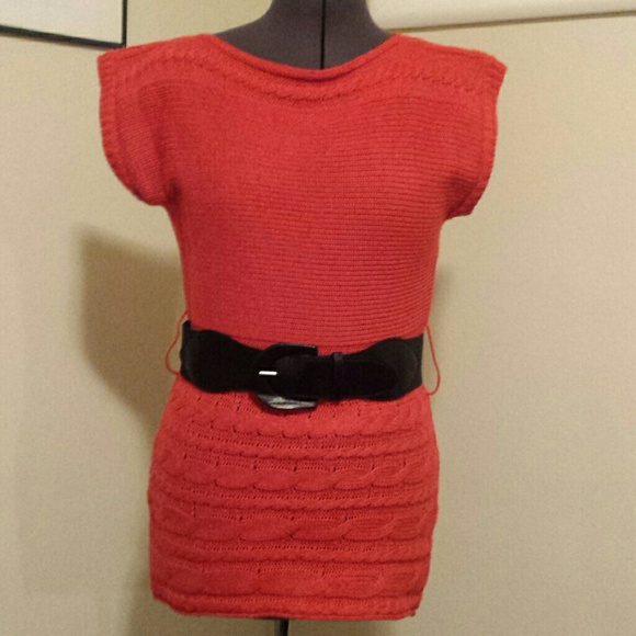 KNIT TOP WITH BELT WORN ONCE - Picture 1 of 2