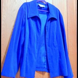 🍬Velvet Navy Blue Blazer Size Medium🍬