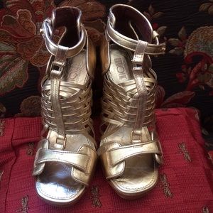 Limited edition Topshop Unique strappy sandals.