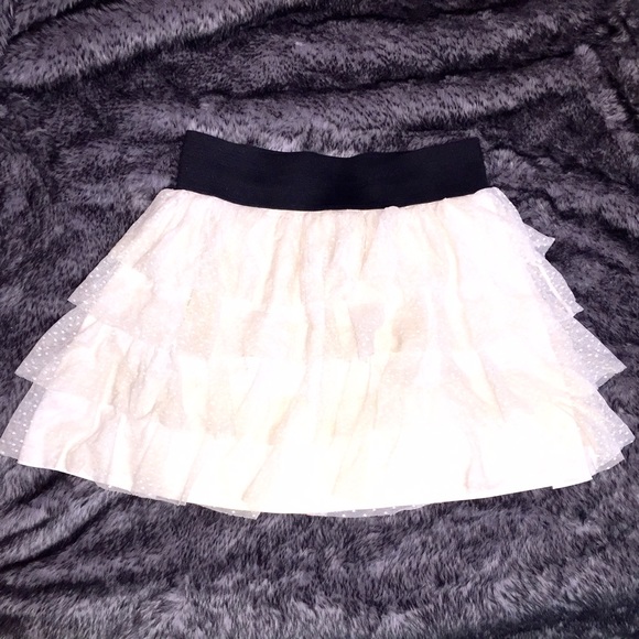 Lovely Cream Lace Chiffon Skirt 🎀 XL