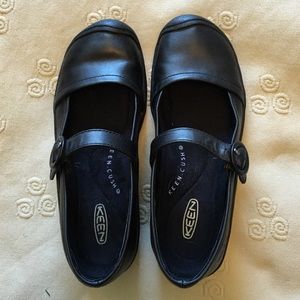 Keen non slip maryjanes
