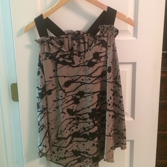 Splatter printed blouse.