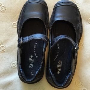 Leather Keen maryjanes