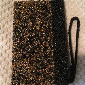 Beaded clutch