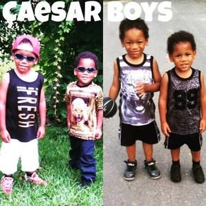 Meet your Posher, Gay