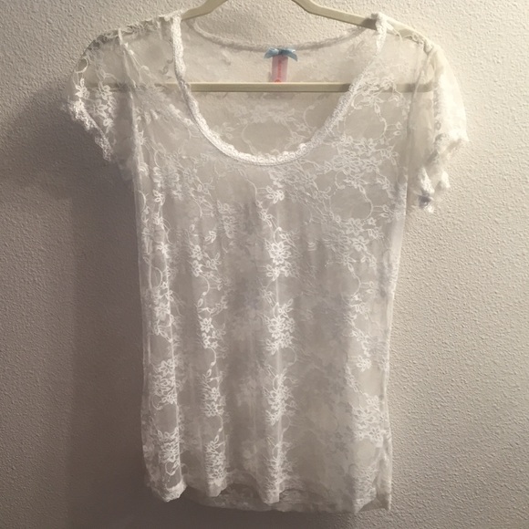 White lace short sleeve