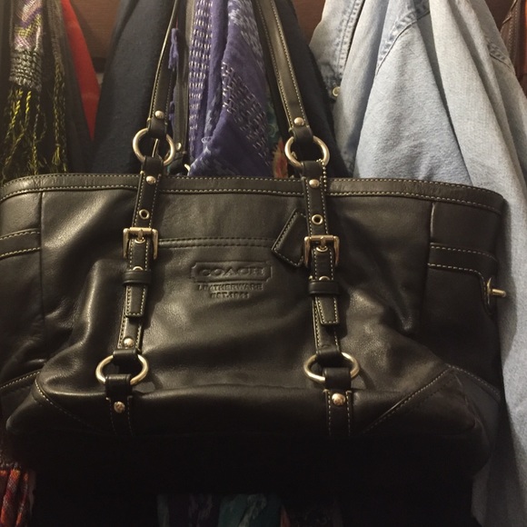 Classic coach in black