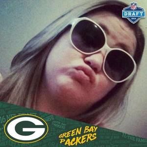 Meet your Posher, Delana