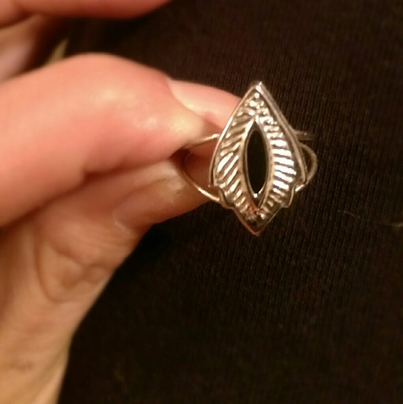 Bundle 3 Varied , uniquely designed RINGS - Picture 2 of 4