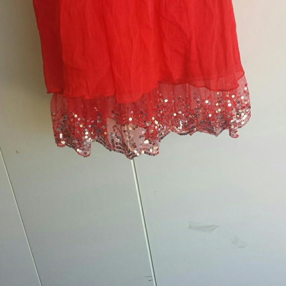 Red chiffon dress - Picture 3 of 4