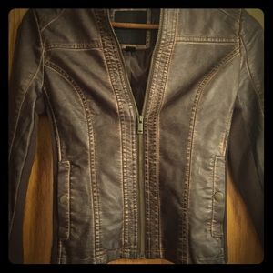 XS/S brown leather jacket