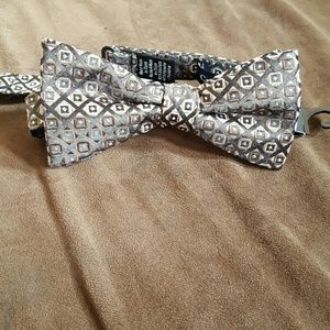 Bow Tie