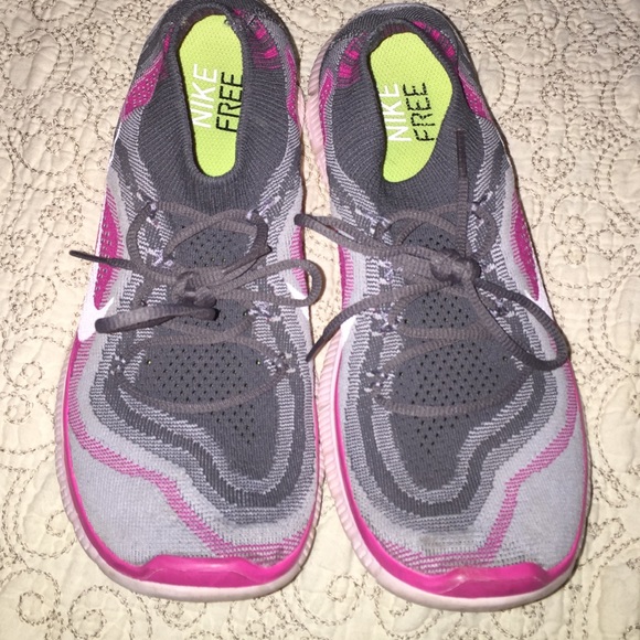 Nike free Flyknits 5.0