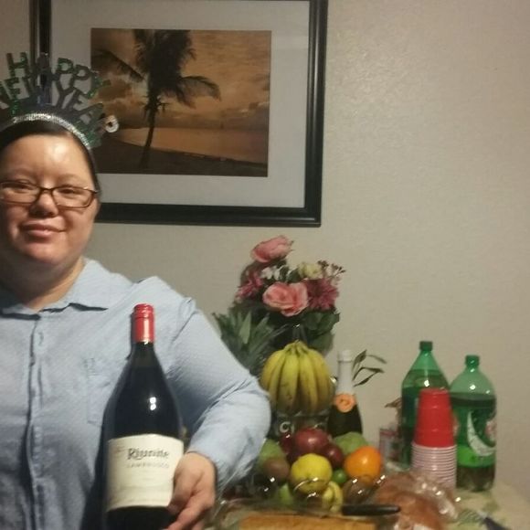 Meet your Posher, Christina - Picture 1 of 1