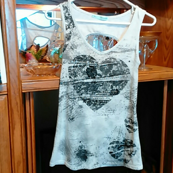 Maurice's Graphic Tank Top Size Small - Picture 3 of 8