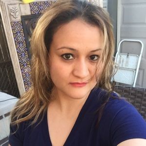 Meet your Posher, Lorena