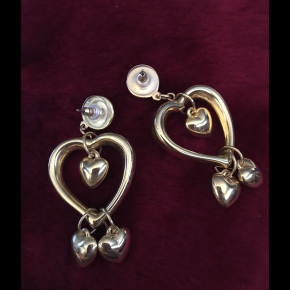 💗Hearts in Hearts 💕Dangle Earrings💗 - Picture 2 of 4