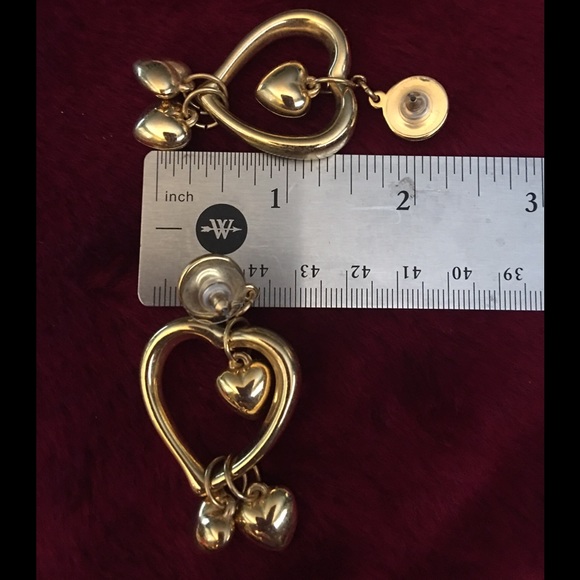 💗Hearts in Hearts 💕Dangle Earrings💗 - Picture 3 of 4