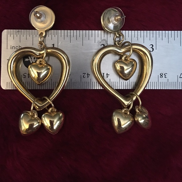 💗Hearts in Hearts 💕Dangle Earrings💗 - Picture 4 of 4