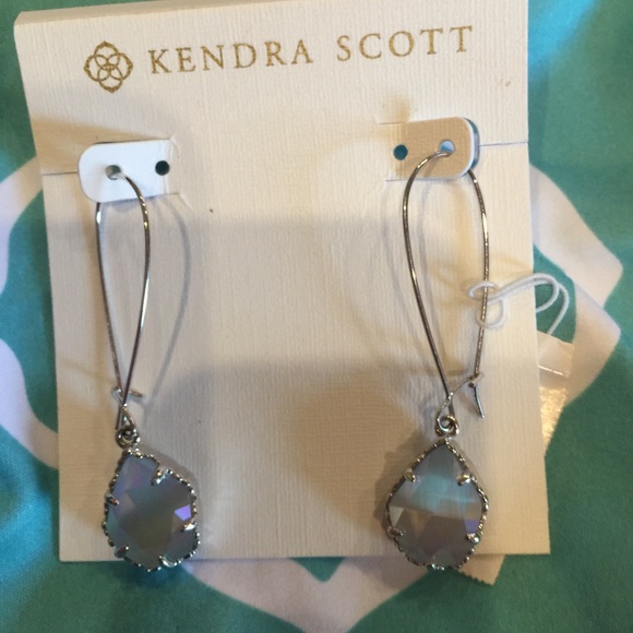 TRADED Kendra Scott Iridescent Slate Cathy Earring