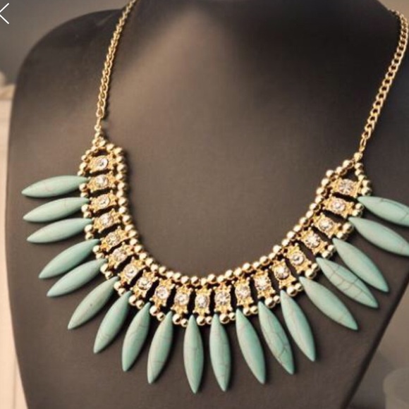 Beautiful Turquoise Boho Necklace - Picture 2 of 3
