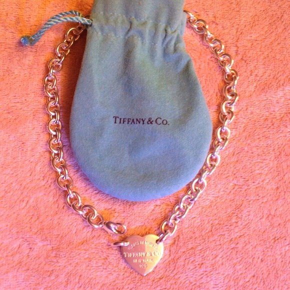 Tiffany heart choker