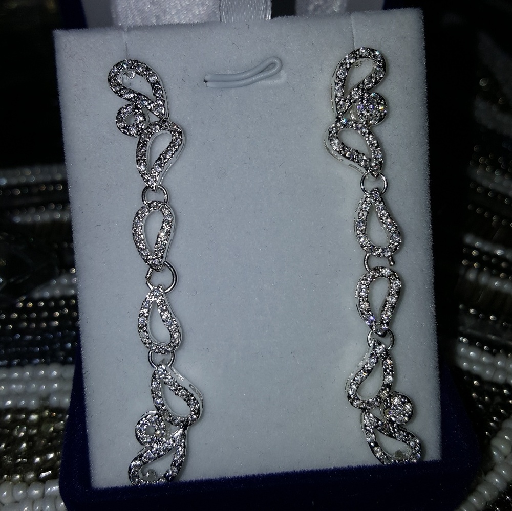 Tear drop Earrings silver