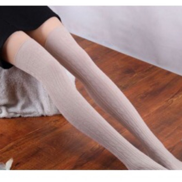 Oatmeal Cable Knit Thigh High Socks